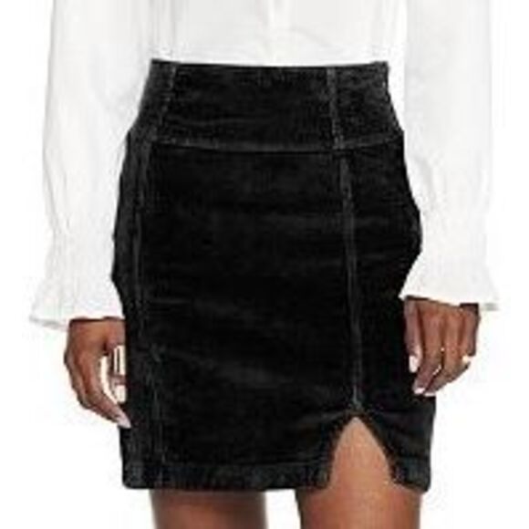 Juniors' SO Front Slit Mini Skirt, Girl's, Size: 9, Black - Picture 1 of 3